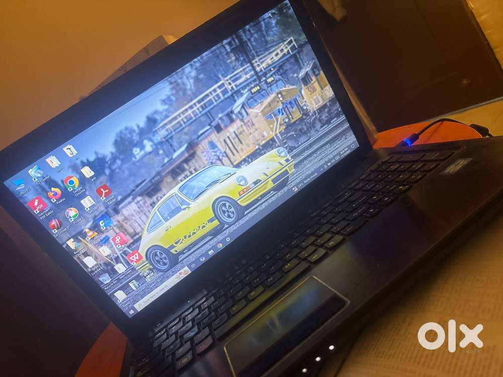 Lenovo G570 (15.6 inch, 4gb ram, 500gb storage)