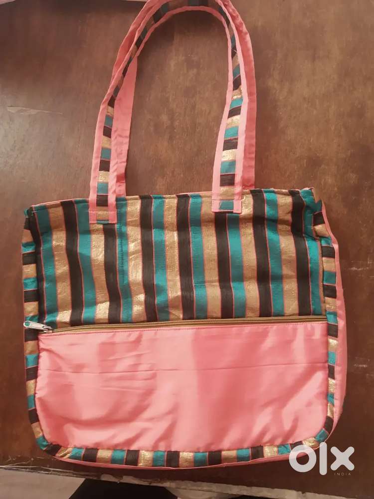 I stiching cushion, dory, overlock, fussing any orders upls send me