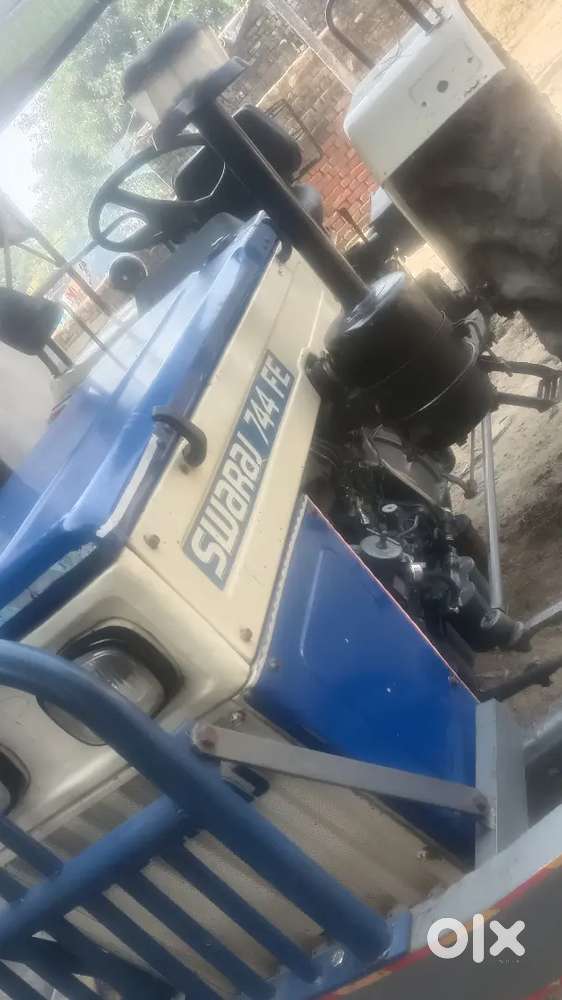 Tractor new condition 220000