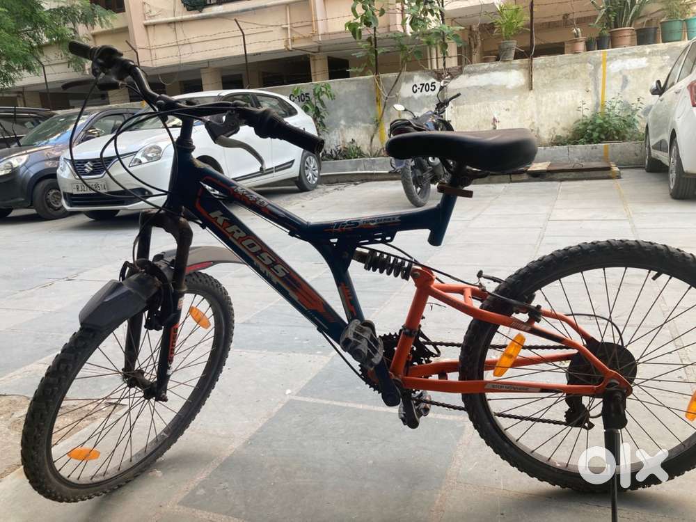 Kross K40 cycle with gears
