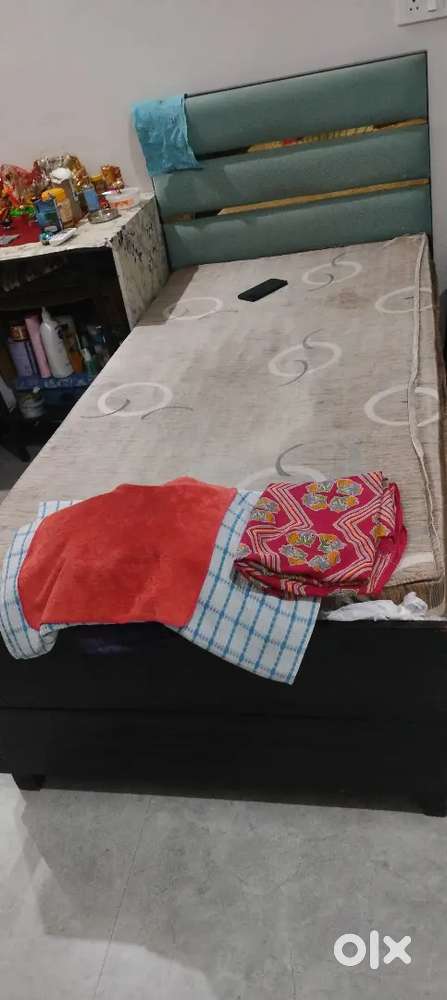 Lotus pg required girl's roommate