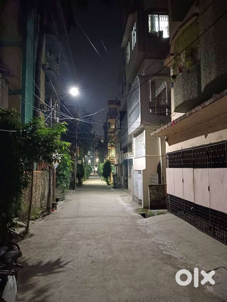 Elegant 2 BHK apartment on 1st floor without Covered Garage