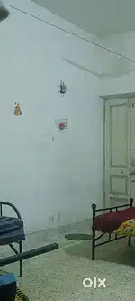 Urgent Roomate for boys single