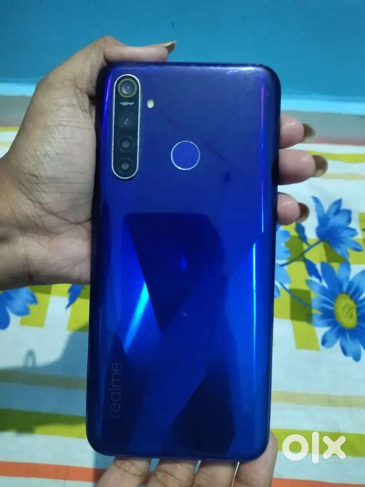Good condition mobile only down side glass is broken but all good .