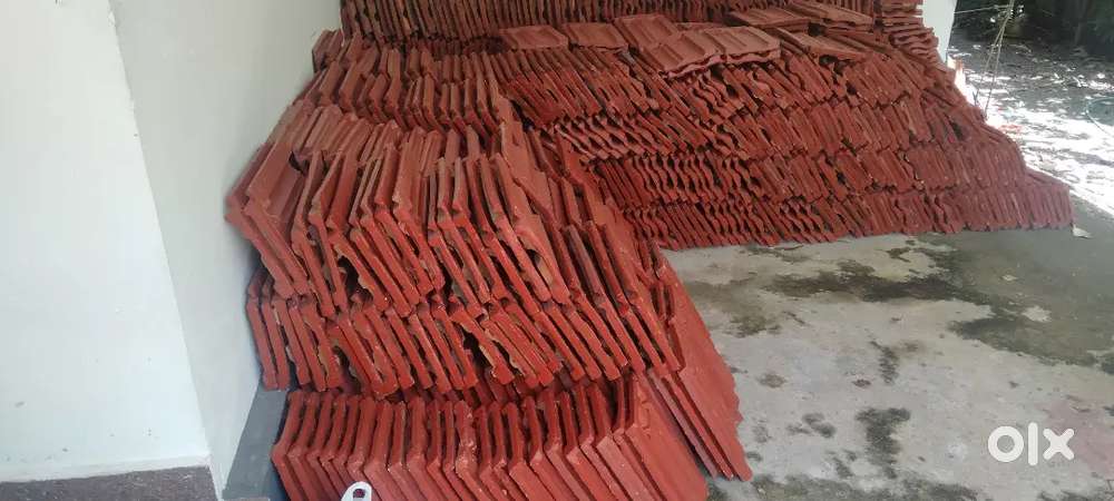 Roof tiles