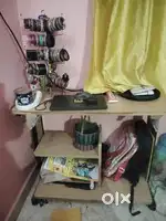 Computer table in good condition