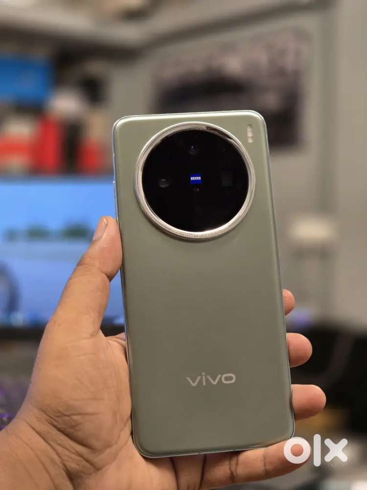Vivo X200 in warranty