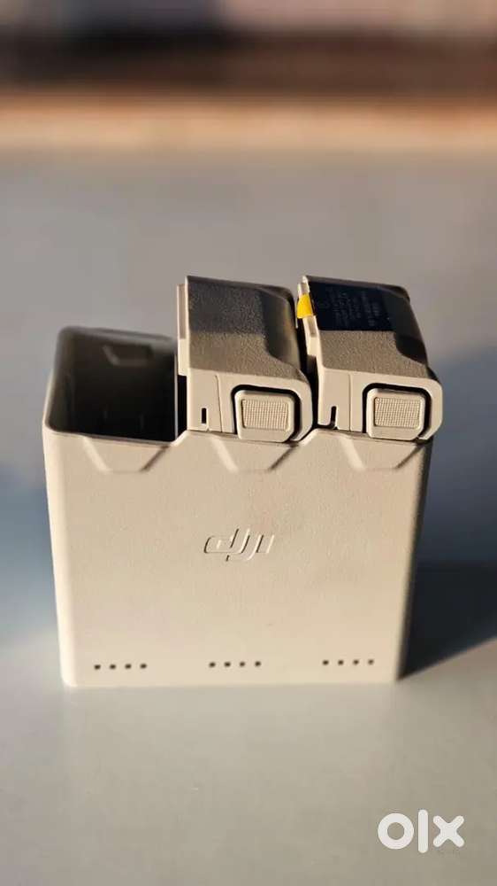 DJI Mini 4 Pro Batteries (2 Units) + Original Charger  6 Months Used