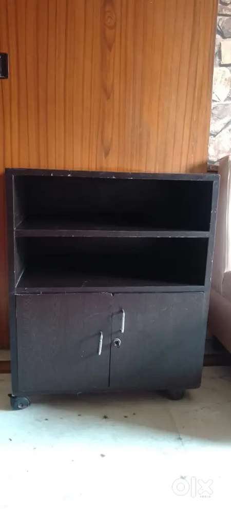 Furniture Sale (Computer table & Books Shelf 2 Item total price ₹2500)