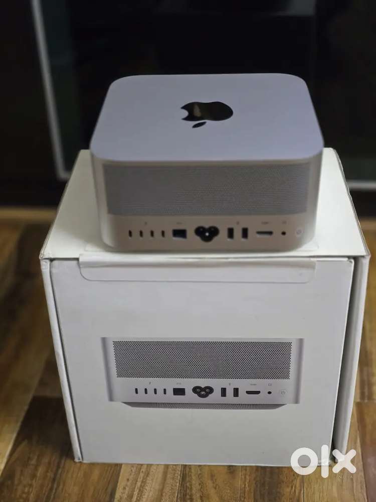 Macstudio M1 Ultra - 128 gb  RAM - 4 TB SSD