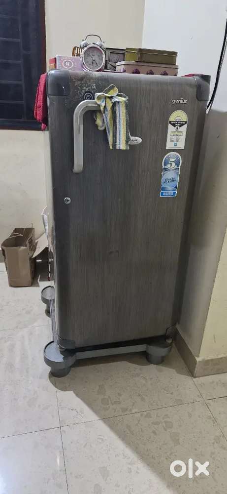 Whirpool singe door fridge - working
