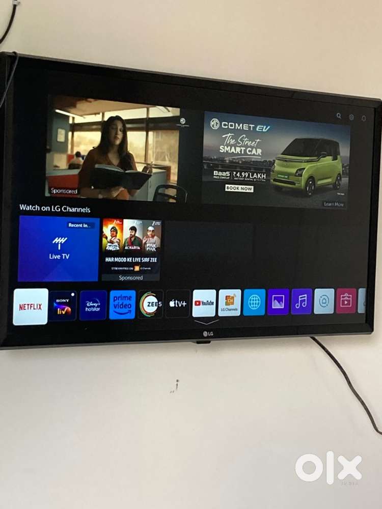 LG 32 Inch HD Smart LED TV - Scanty Used, Excellent Condition