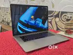 Apple Macbook Pro i7/16/256gb/3.5Gb Graphics  15inch Retina Touchbar