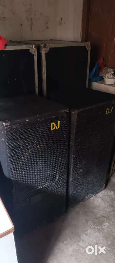 Sell dual 12 box 200watt