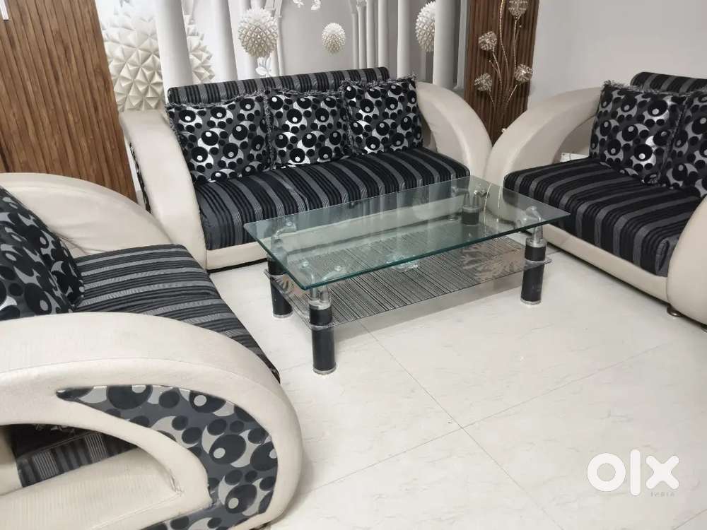 Sofa 7seater with table
