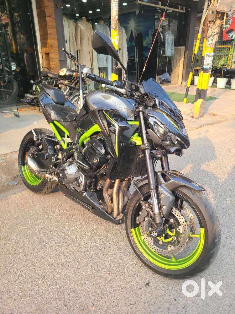 KAWASAKI Z900
