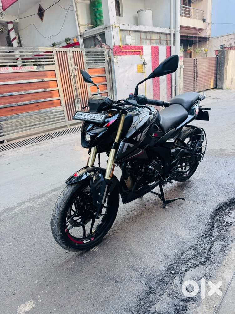 Bajaj Pulsar N160 2025 Model km 2100 First Owner 90% loan facility