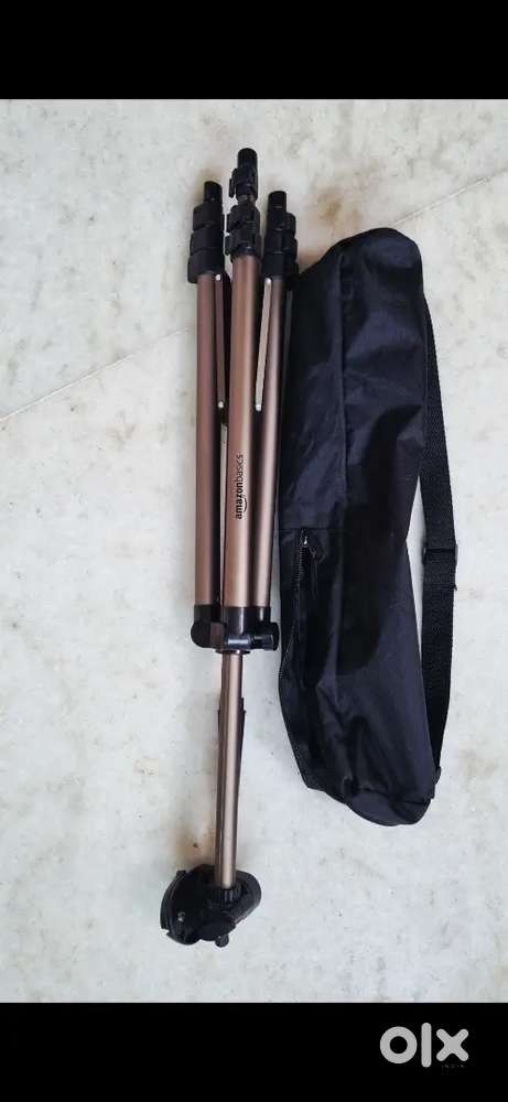 TRIPOD New 5 ft Amazon Brand