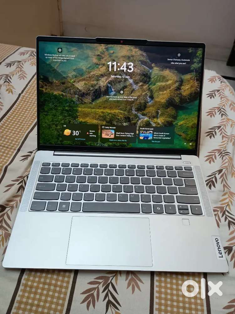 6 months old Lenovo Slim 5 Co-Pilot AI PC Full Metal Snapdragon