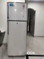 Samsung refrigerator 4 star for sale of 315 litre capacity