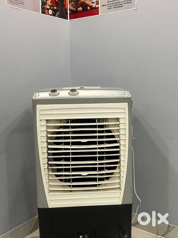 Cooler brand new with 1ywar warranty urgent sell