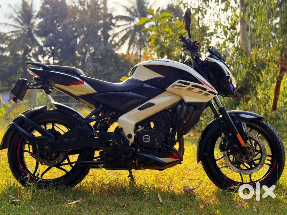 Pulsar Ns 200 good condition