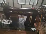 SEWING MACHINE FOR SALE!!