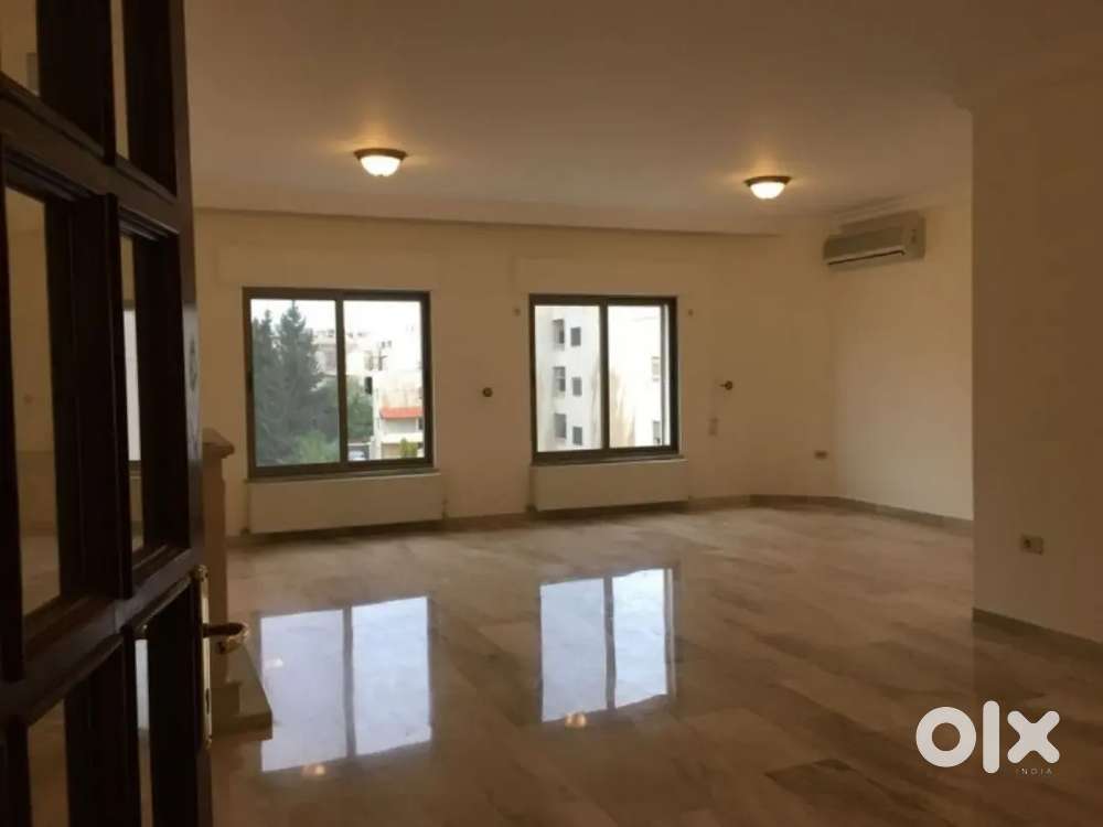 SEMI FURNISHED FLAT IN SHIVAJI NAGAR