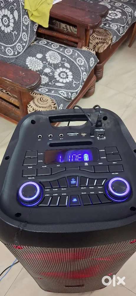 New Big home theatre system  200,,watt very High Bass and FM 2 pc Mic