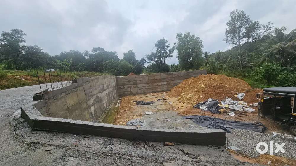 10,8,5 cents residential plot at Kollamkav Nedumangad