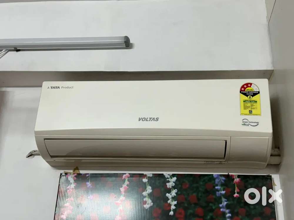 Voltas ac 1.ton 4.year use in adajan.surat.
