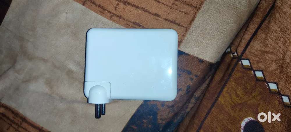 Macbook charger 140 watt