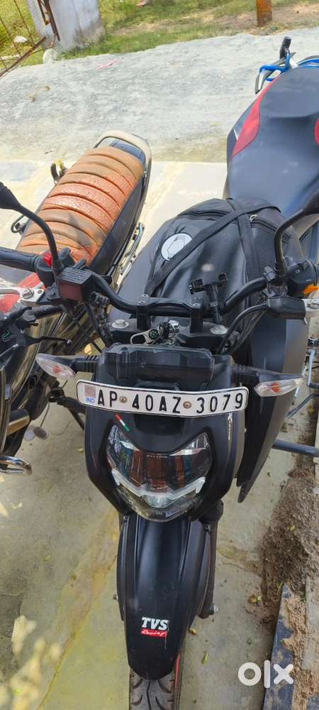 Apache RTR 160 4V Special edition
