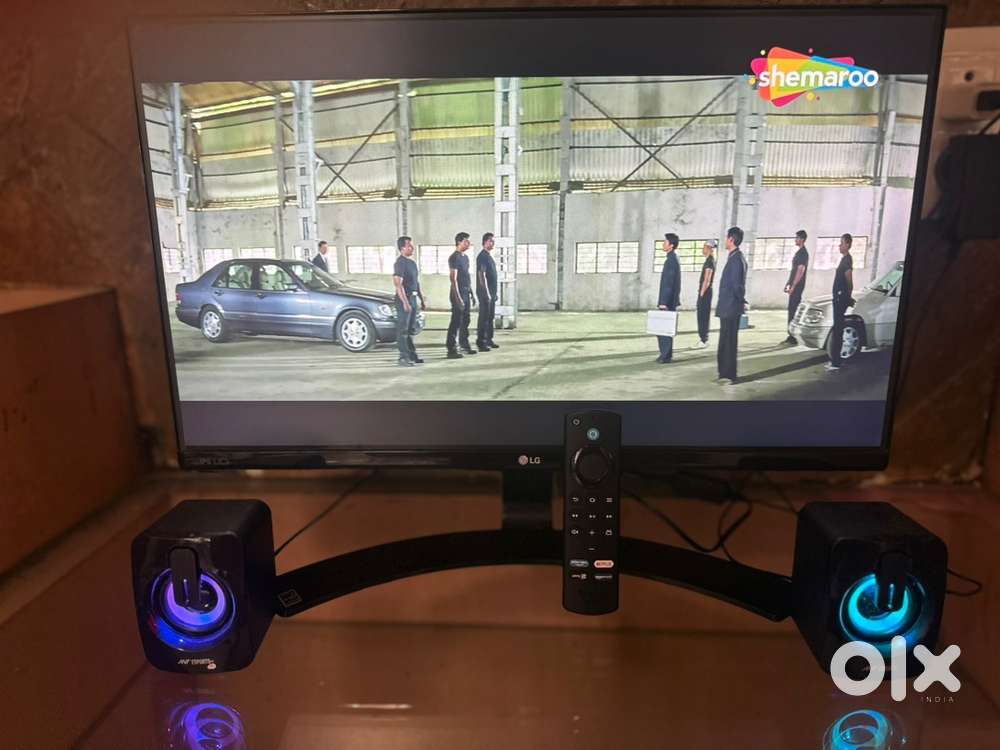 LG 22” Full HD Monitor + Fire TV Stick + 2.1 Speakers