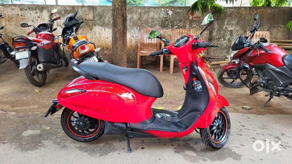Chetak fury red