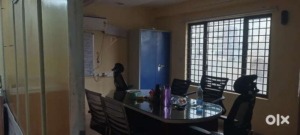900 sft furnished office for rent in Himayat Nagar