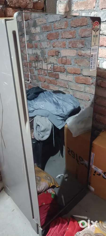 220 L Direct Cool Single Door 4 Star Jise lena ho vahi message kre