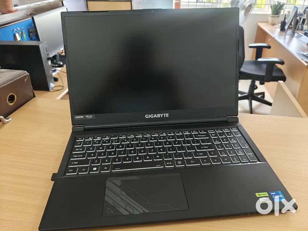 GIGABYTE G5 MF5-H2IN353KH,Intel I7-13620H 4.9 Ghz, RTX 4050 6GB Gddr6,