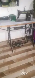 Sewing machine for sale