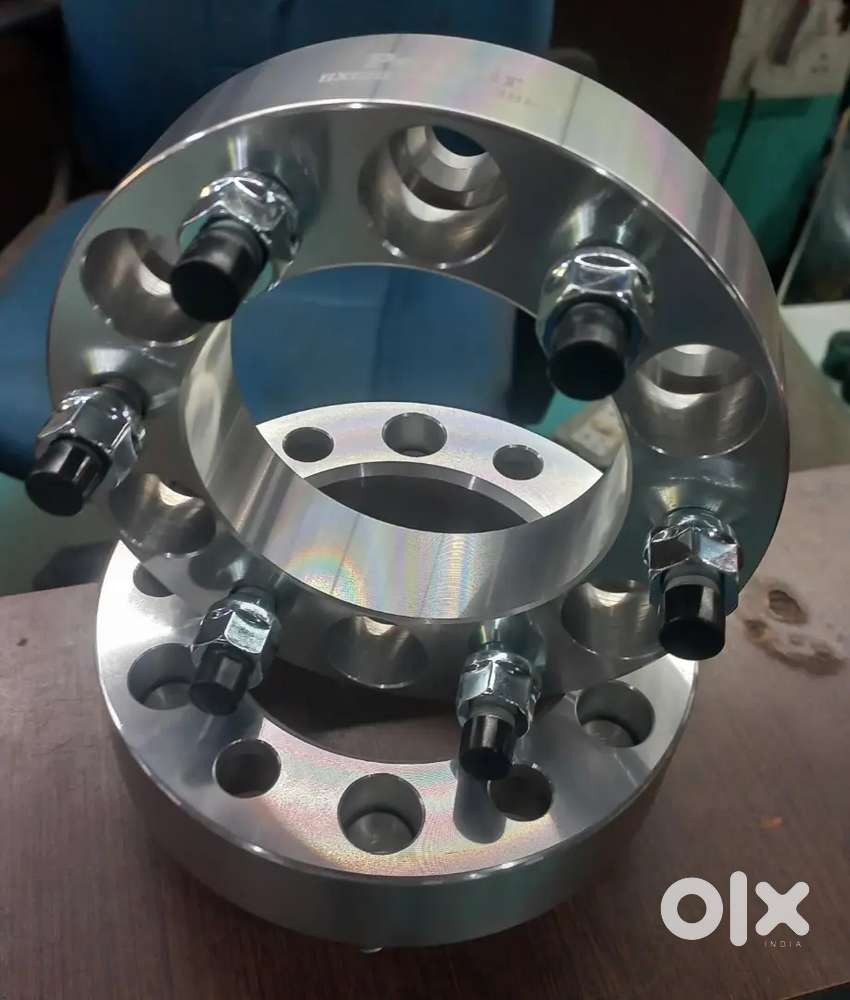 Brand new 139.7 pcd 6 hole spacer