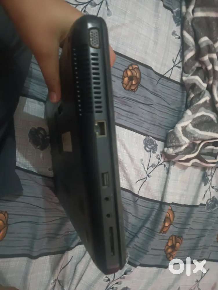 Second hand good condition laptop for selling