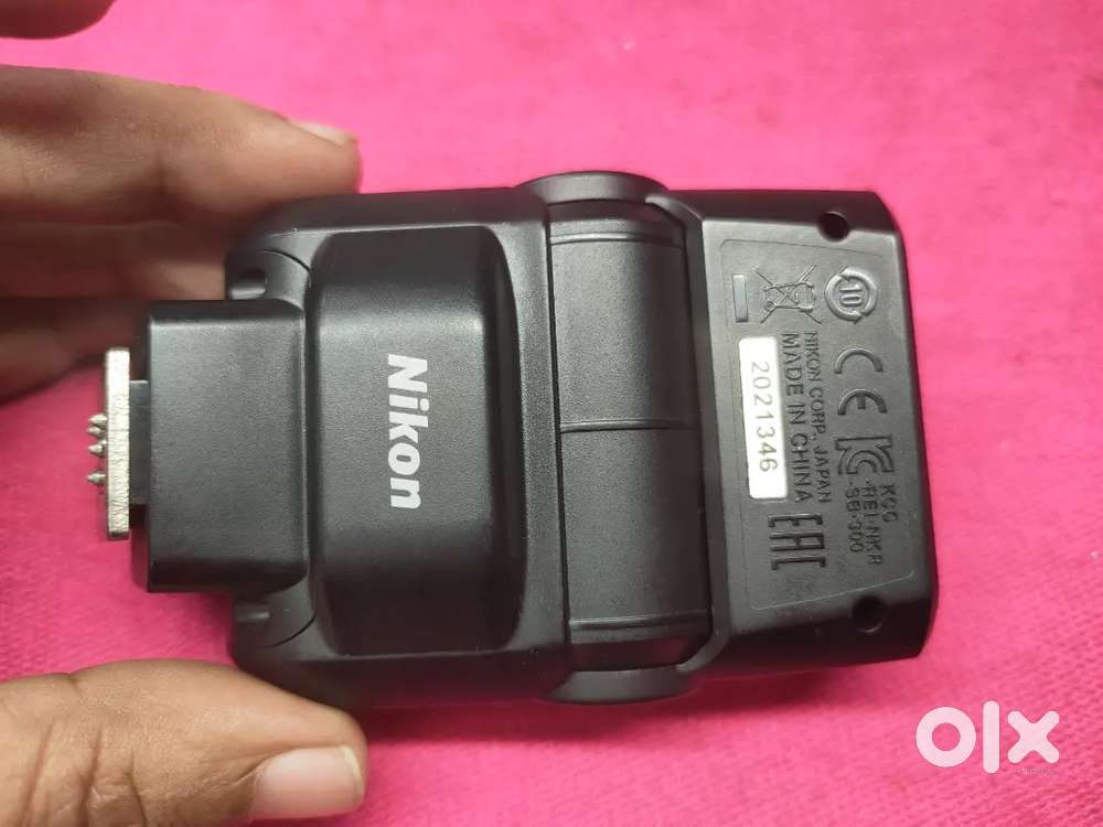Nikon sb-300 flash light very good condition