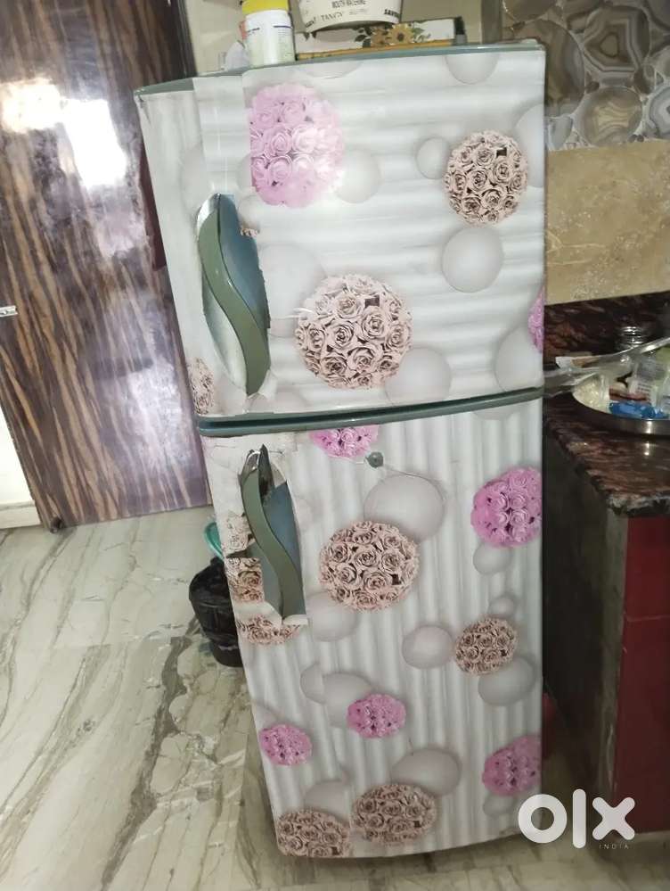 Selling refrigerator