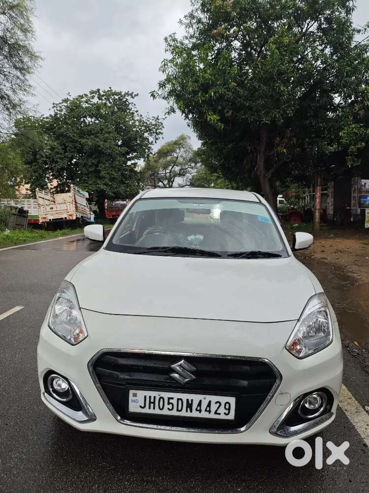 Maruti Suzuki Dzire 2023 Petrol 43320 Km Driven