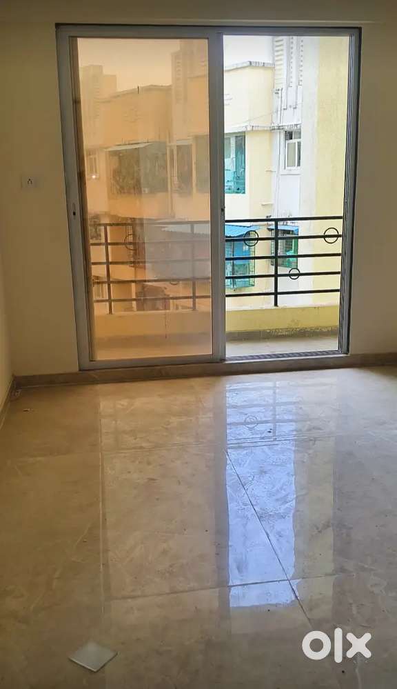 I'm looking a family or bachlor person for my flat