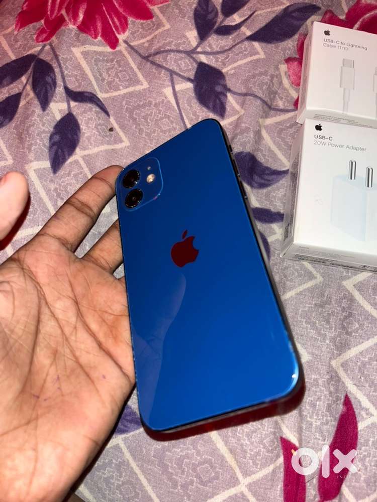 Iphone 12.