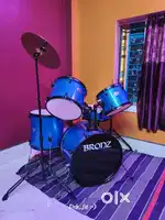 Bronz Drum set in excellent condition