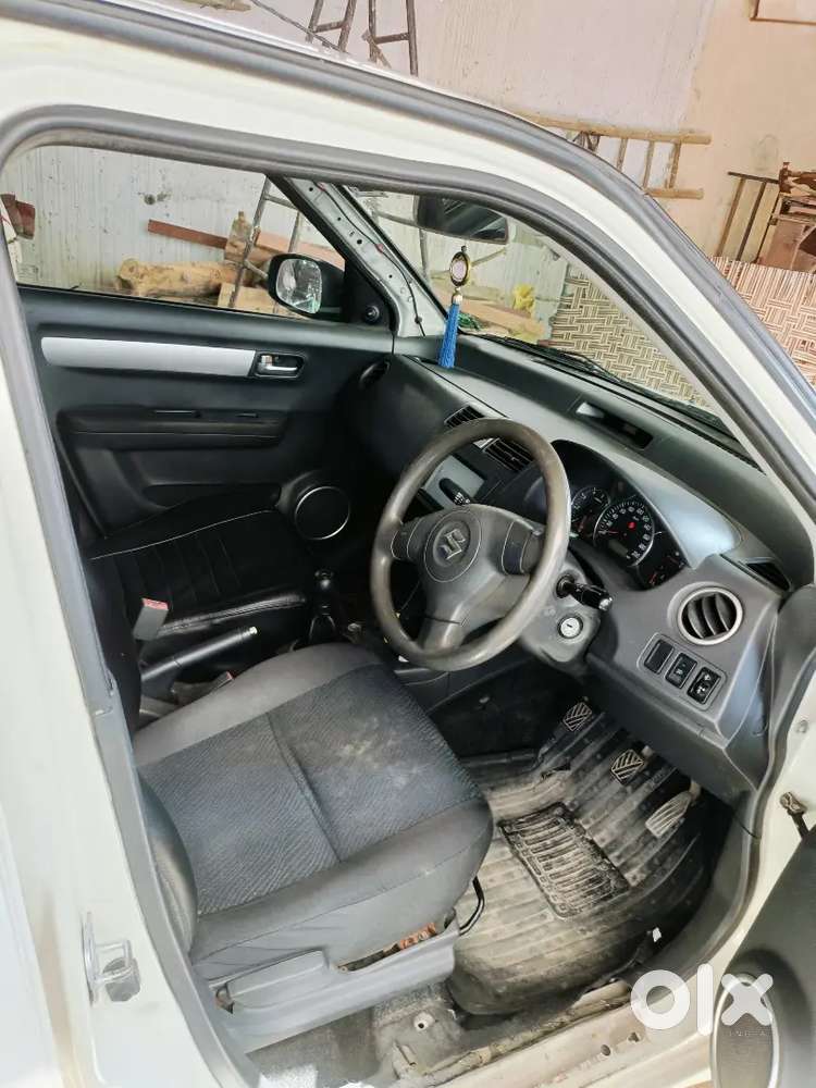 Maruti Suzuki Swift 2010 Diesel 150000 Km Driven