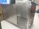 Under counter fridge suitable for shops and restaurants