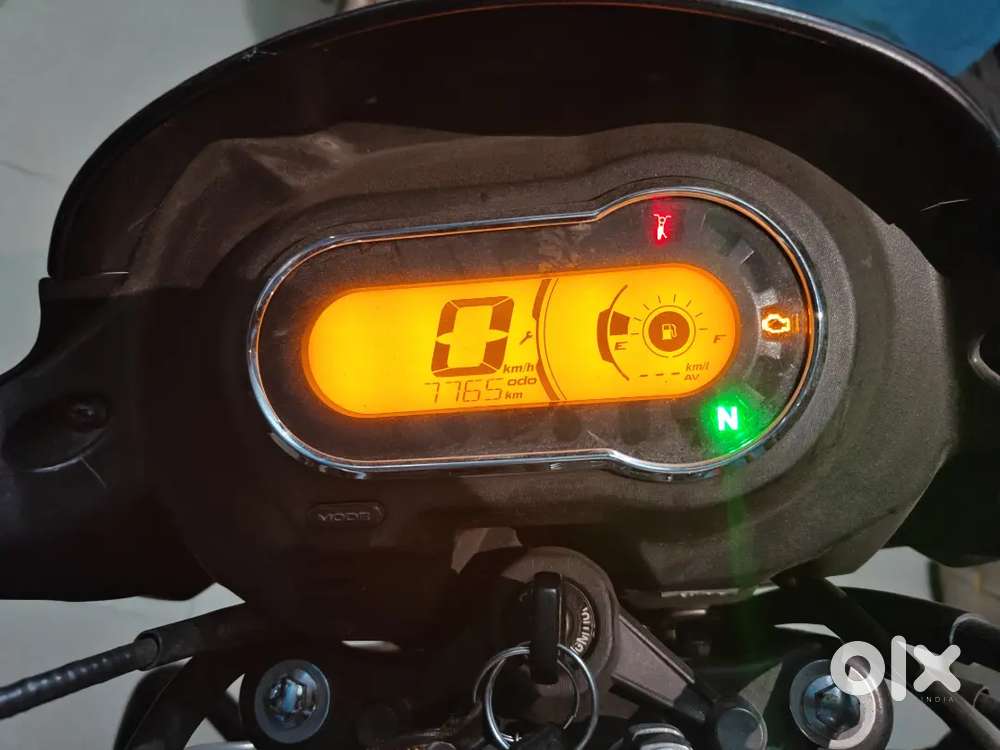 NEW CONDITION 1ST OWNER TOP NOTCH QUALITY VEHICLE